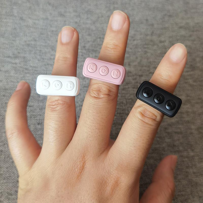 Scrolling Ring Remote Control Scroller Page Turner,Bluetooth Camera Video Recording Remote,Music Control, for iPhone ,iPad ,iOS,Android,Selfie Devices tiktok remote Bluetooth Remote