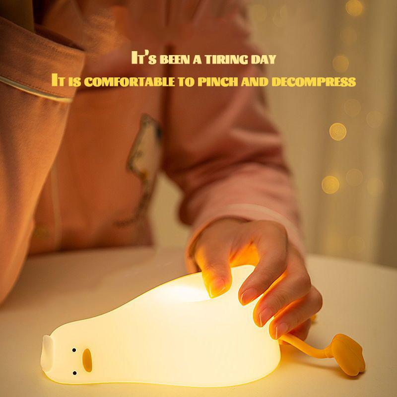 Soft Silicone USB Night Light in Yellow Duck Design, Featuring Three-Color Dimming, Cozy Bedside Lamp