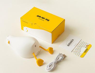 Soft Silicone USB Night Light in Yellow Duck Design, Featuring Three-Color Dimming, Cozy Bedside Lamp